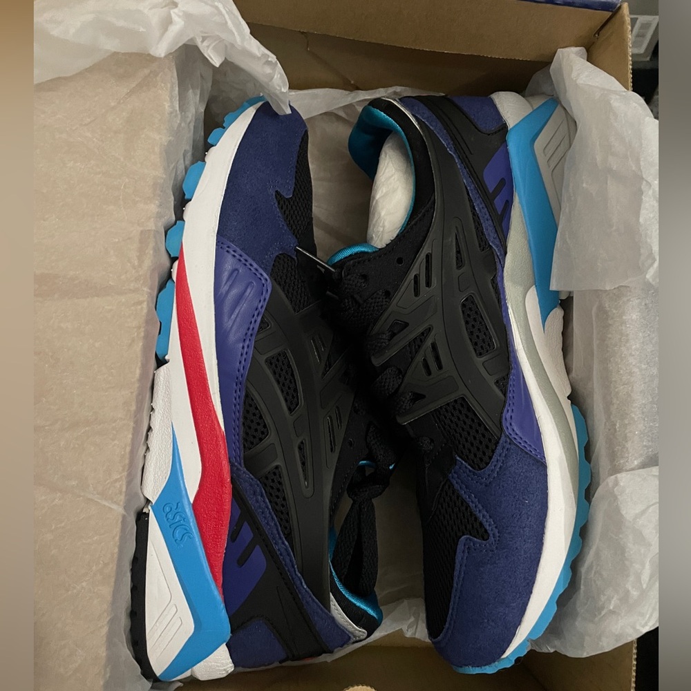 NIB ASICS Gel-Kayano Trainer H4A2N 9090 m7/w8.5